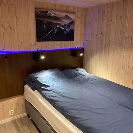 Holiday home Fjelltun