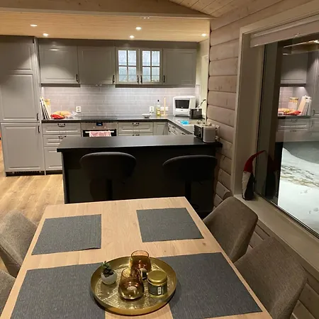 Fjelltun בית נופש סוגנדל