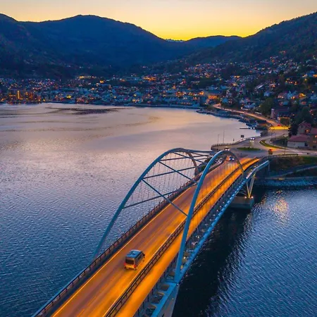 Сasa de vacaciones Fjelltun *