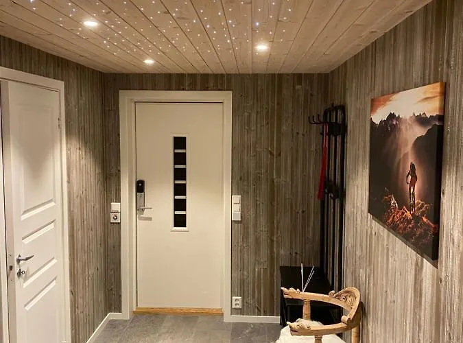 Holiday home Fjelltun *