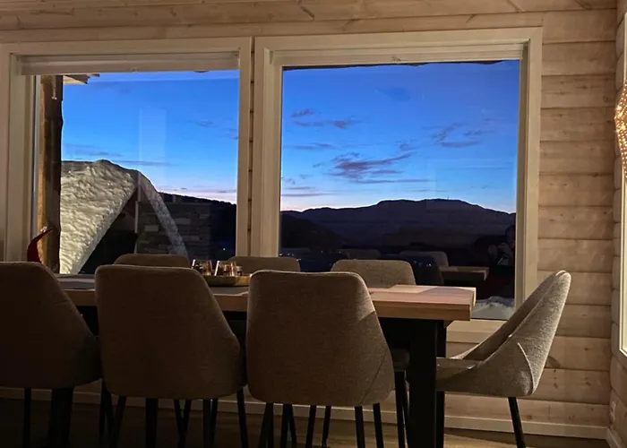 Holiday home Fjelltun