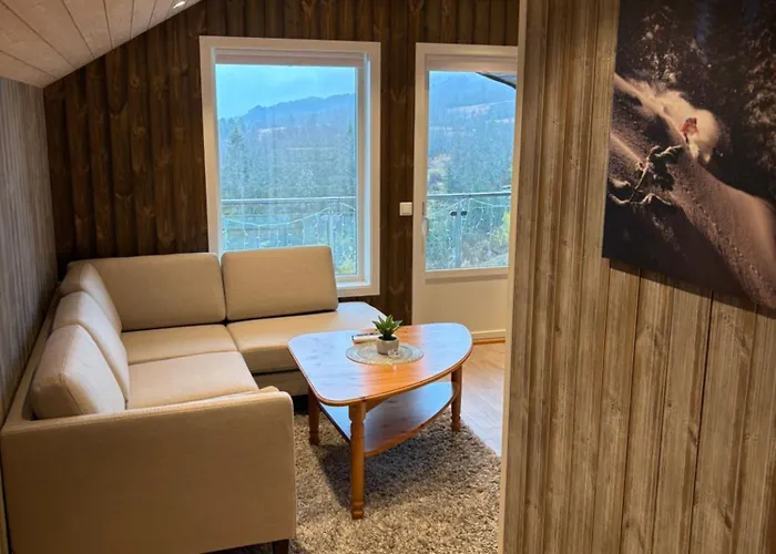 Holiday home Fjelltun